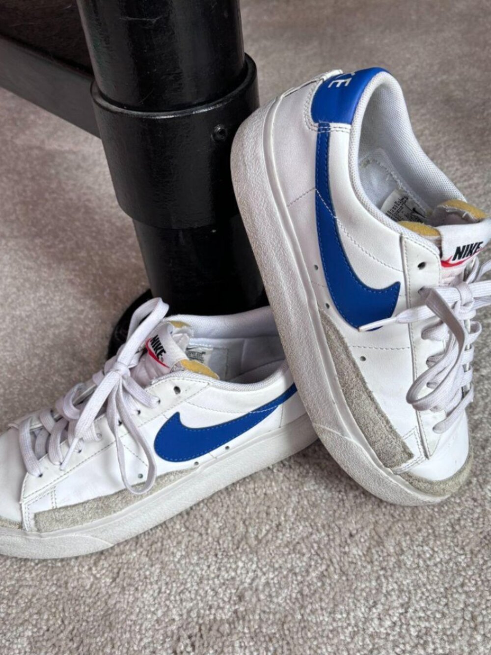 Nike Blazer Low '77 Vintage Men’s Shoes Sz 8.5  White and Blue